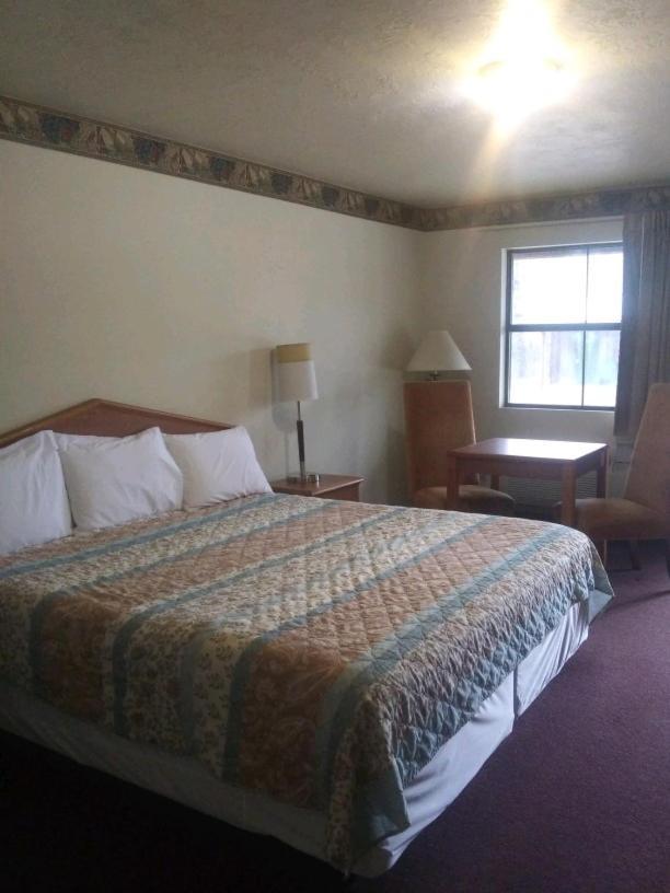 Whispering Creek Lodging & Rv Resort Newton ภายนอก รูปภาพ